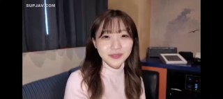 少女哥哥和妹妹在群交中探索他们的性欲